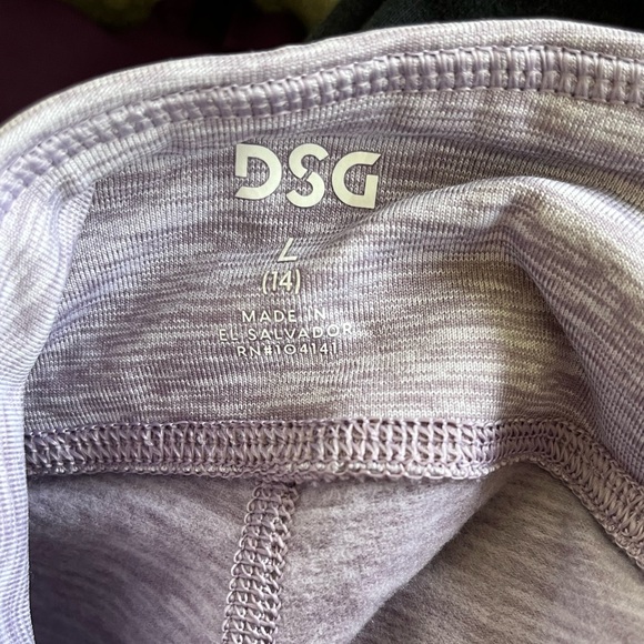 NWT DSG Compression tights  🖤 - Picture 7 of 7